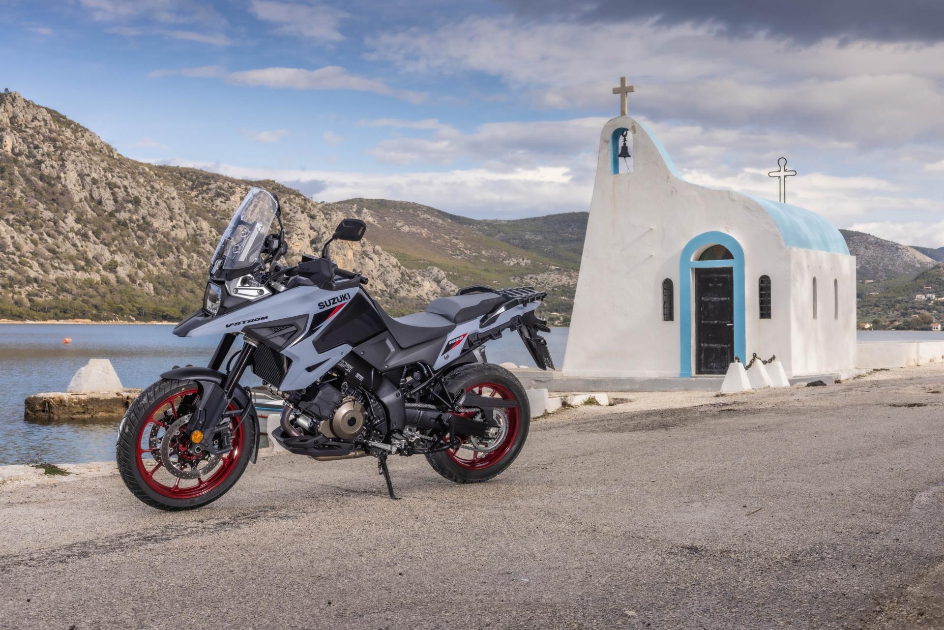 v strom 1050 suzuki